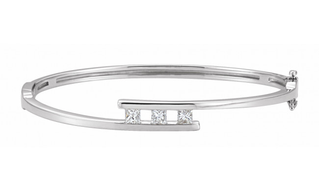 14K White 5/8 CTW Diamond Bangle Bracelet - 66021100001P