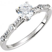 14K White 5.2 mm Round 5/8 CTW Diamond Engagement Ring. Size 7