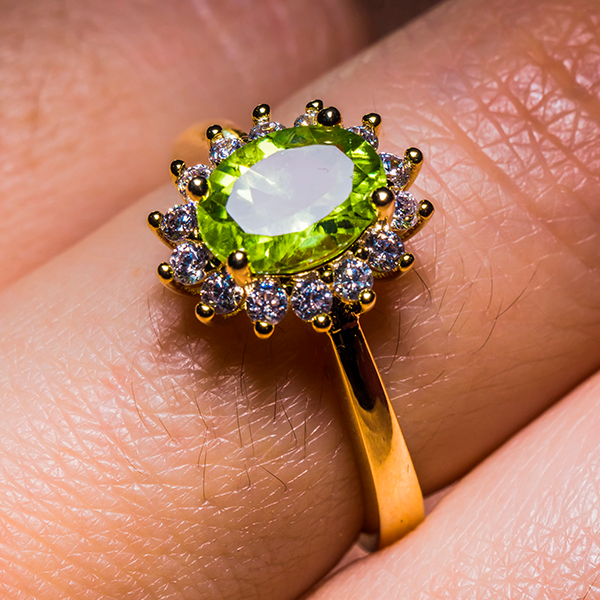 Choosing the Perfect Peridot Piece